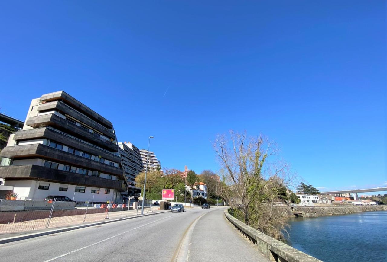 Riverfront Haven Family'S Choice With Free Garage بورتو المظهر الخارجي الصورة